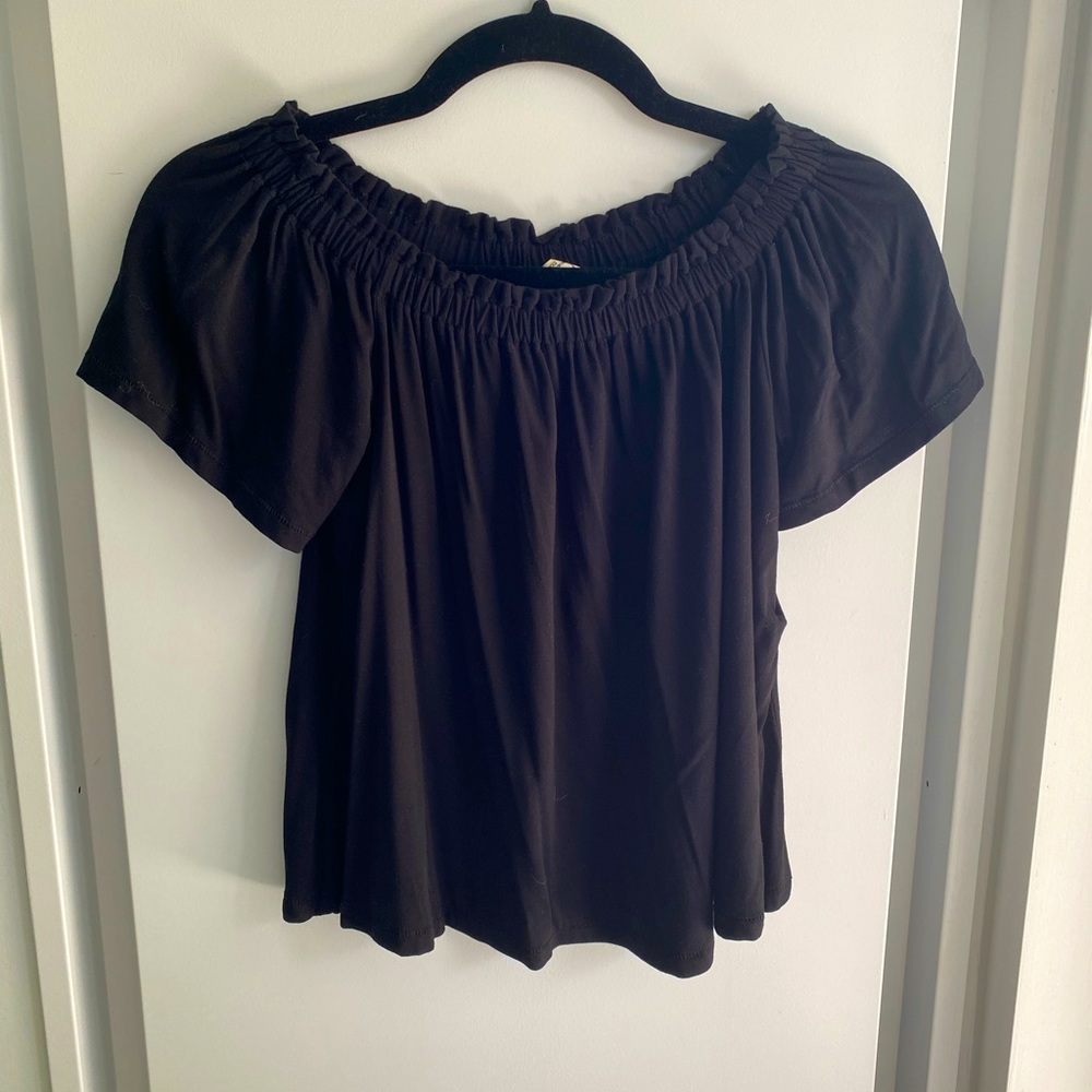 Wilfred Off Shoulder Top